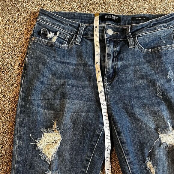 Judy Blue Jeans Womens Size 9 29 Blue JB8821 Skinny distressed Raw hem - Picture 7 of 10
